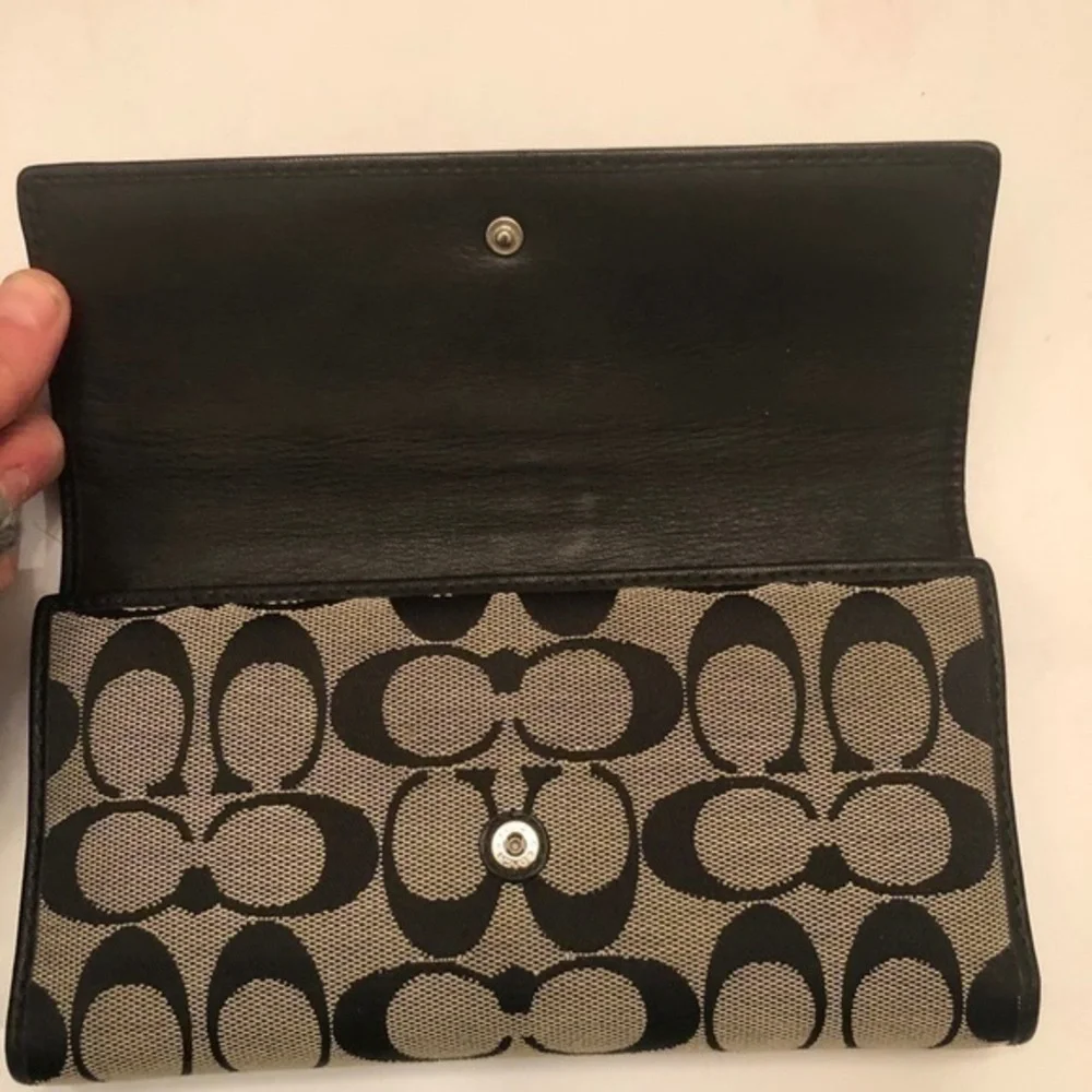 Coach signature Ashley jacquard & leather wallet